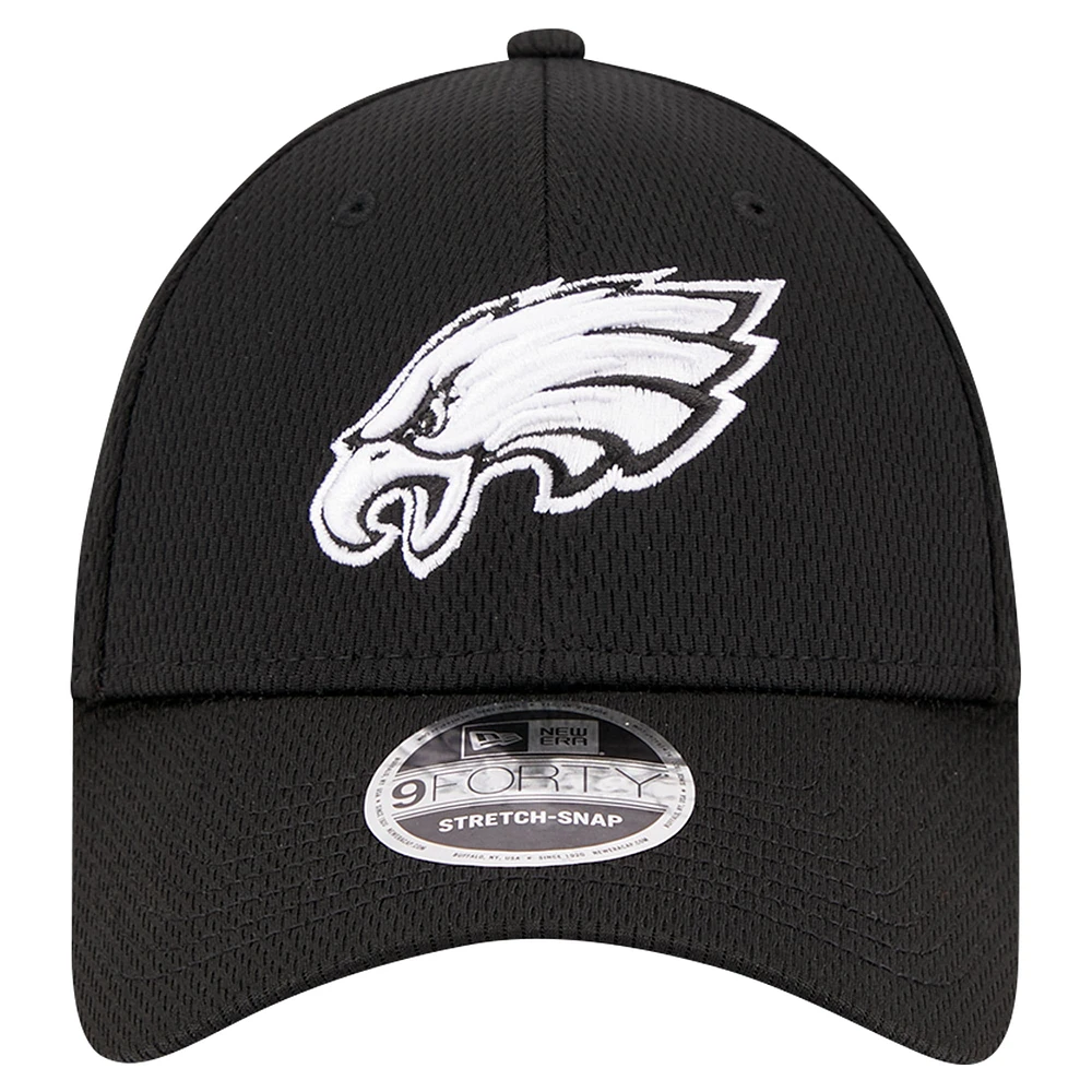 Men's New Era Black Philadelphia Eagles Evergreen 9FORTY Adjustable Hat