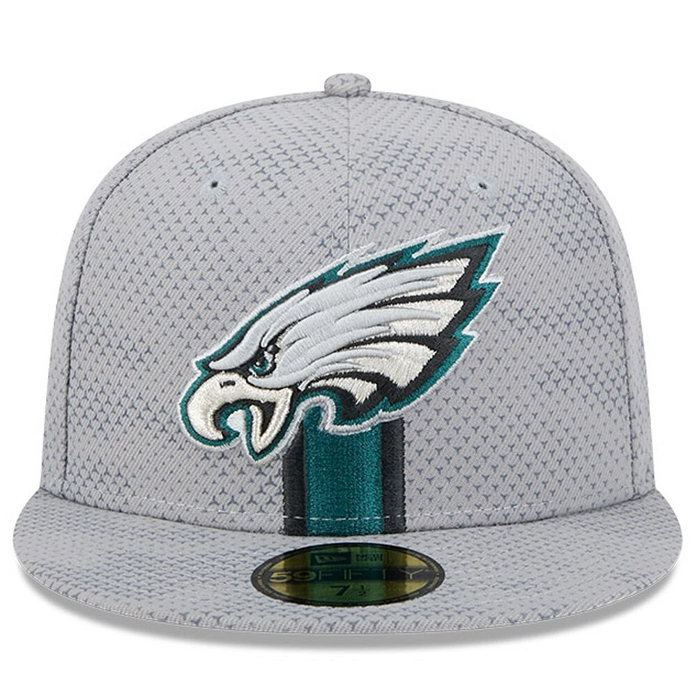 Casquette ajustée 59FIFTY New Era pour hommes des Philadelphia Eagles 2024 Sideline, grise