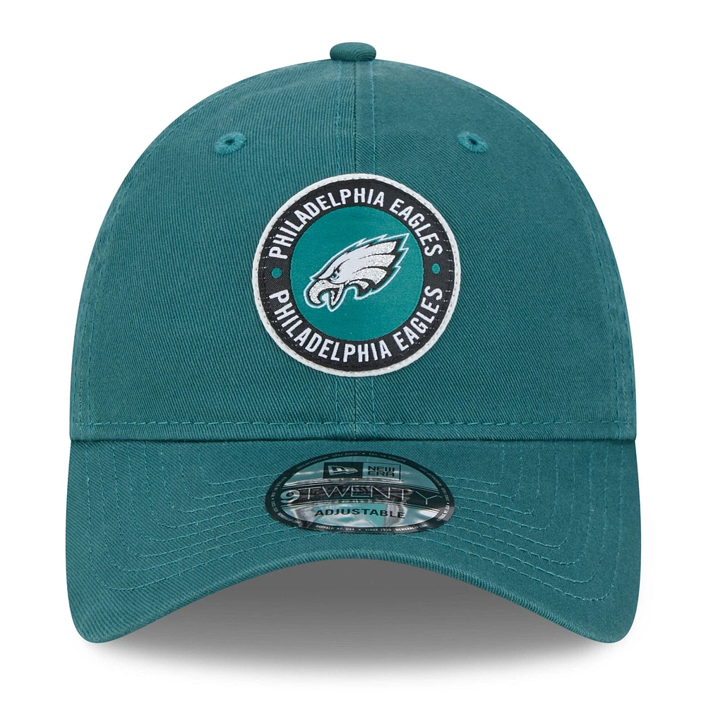 Casquette réglable New Era pour hommes des Philadelphia Eagles 2024 Sideline 9TWENTY vert nuit