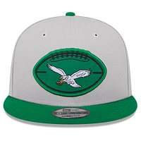 Men's New Era Stone/Kelly Green Philadelphia Eagles 2024 Sideline Historic 9FIFTY Snapback Hat