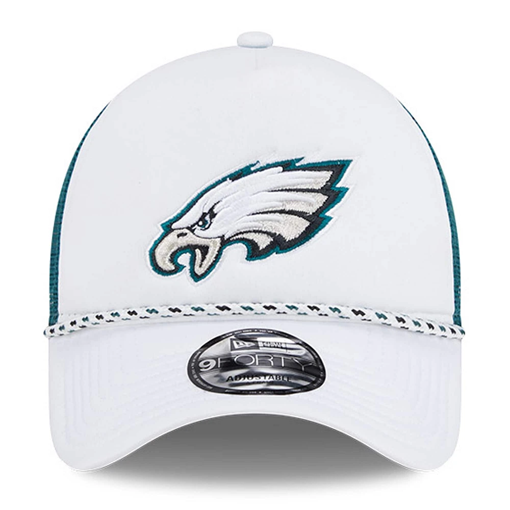 Men's New Era White/Green Philadelphia Eagles Court Sport Foam Front A-Frame 9FORTY Adjustable Trucker Hat