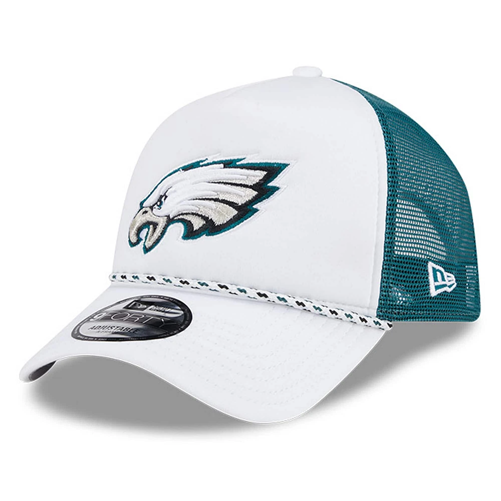 Men's New Era White/Green Philadelphia Eagles Court Sport Foam Front A-Frame 9FORTY Adjustable Trucker Hat