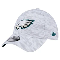 Men's New Era  White Philadelphia Eagles Gameday Graded 39THIRTY Flex Hat