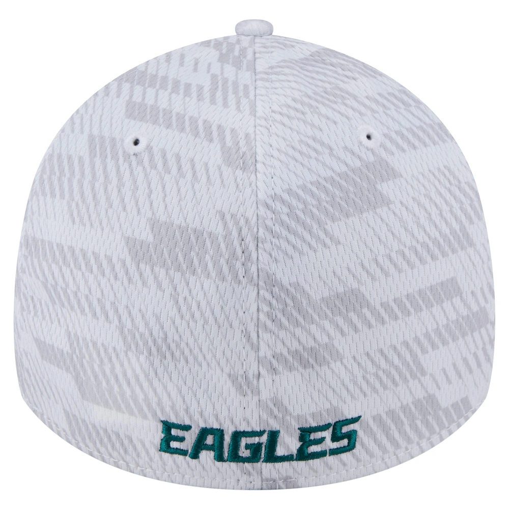 Men's New Era  White Philadelphia Eagles Gameday Graded 39THIRTY Flex Hat