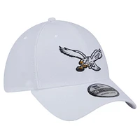 Men's New Era White Philadelphia Eagles Throwback 39THIRTY Flex Hat