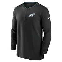 Men's Nike Black Philadelphia Eagles Coach Half-Zip Sweatshirt