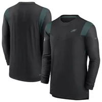 Philadelphia Eagles Nike Sideline Infograph Performance T-Shirt - Green