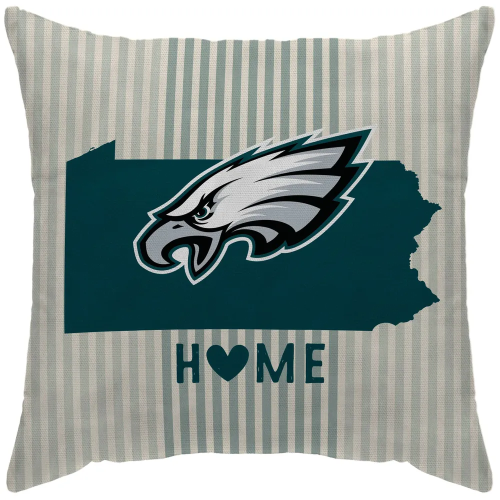 Lids Philadelphia Eagles 18'' x 18'' Holiday Pickup Truck Décor