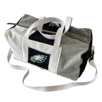 Refried Apparel Philadelphia Eagles Sustainable Upcycled Duffle Bag |  Centre Eaton de Montréal