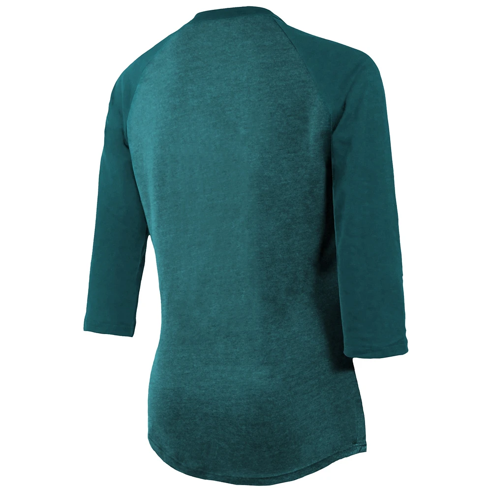 T-shirt à manches 3/4 raglan en mélange de trois couleurs pour femme Majestic Threads Midnight Green Philadelphia Eagles Super Bowl LIX Champions Foe