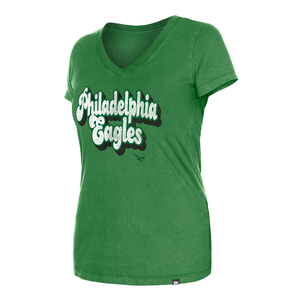 T-shirt vert à col en V et lavage enzymatique New Era pour femmes des Eagles de Philadelphie