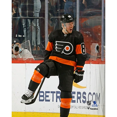 Cam Atkinson, joueur non signé des Flyers de Philadelphie, célèbre son but en troisième période