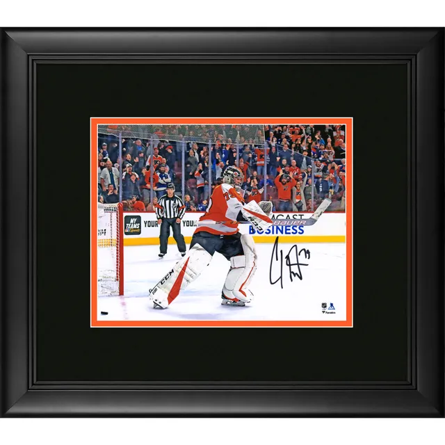 Framed Carter Hart Philadelphia Flyers Autographed Black Alternate Fanatics  Breakaway Jersey