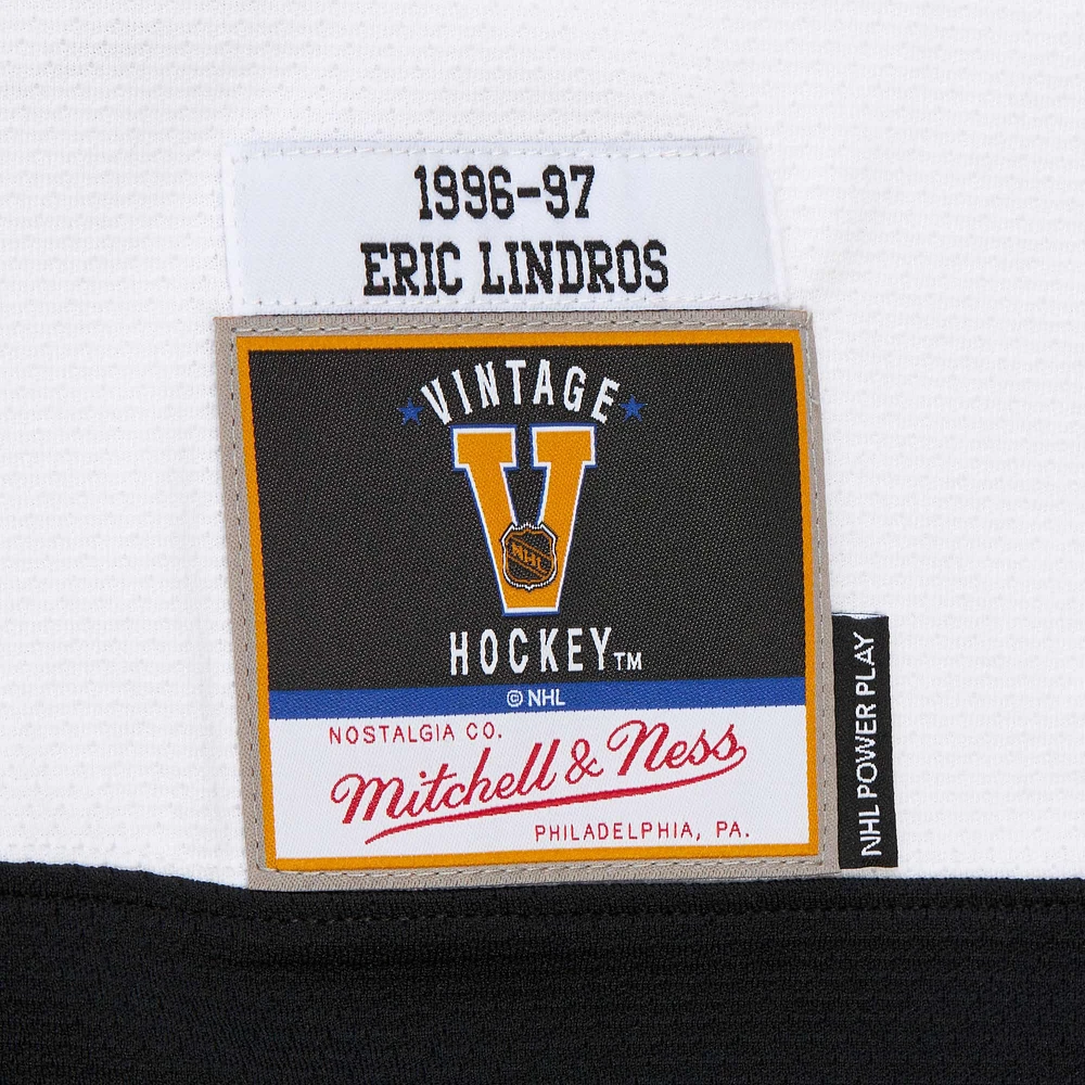 Maillot de jeu puissance blanc Eric Lindros pour homme des Flyers Philadelphie 1996-97