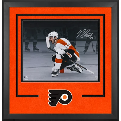 Photographie encadrée de luxe autographiée de Noah Cates, maillot blanc, 40,6 x 50,8 cm, des Flyers de Philadelphie