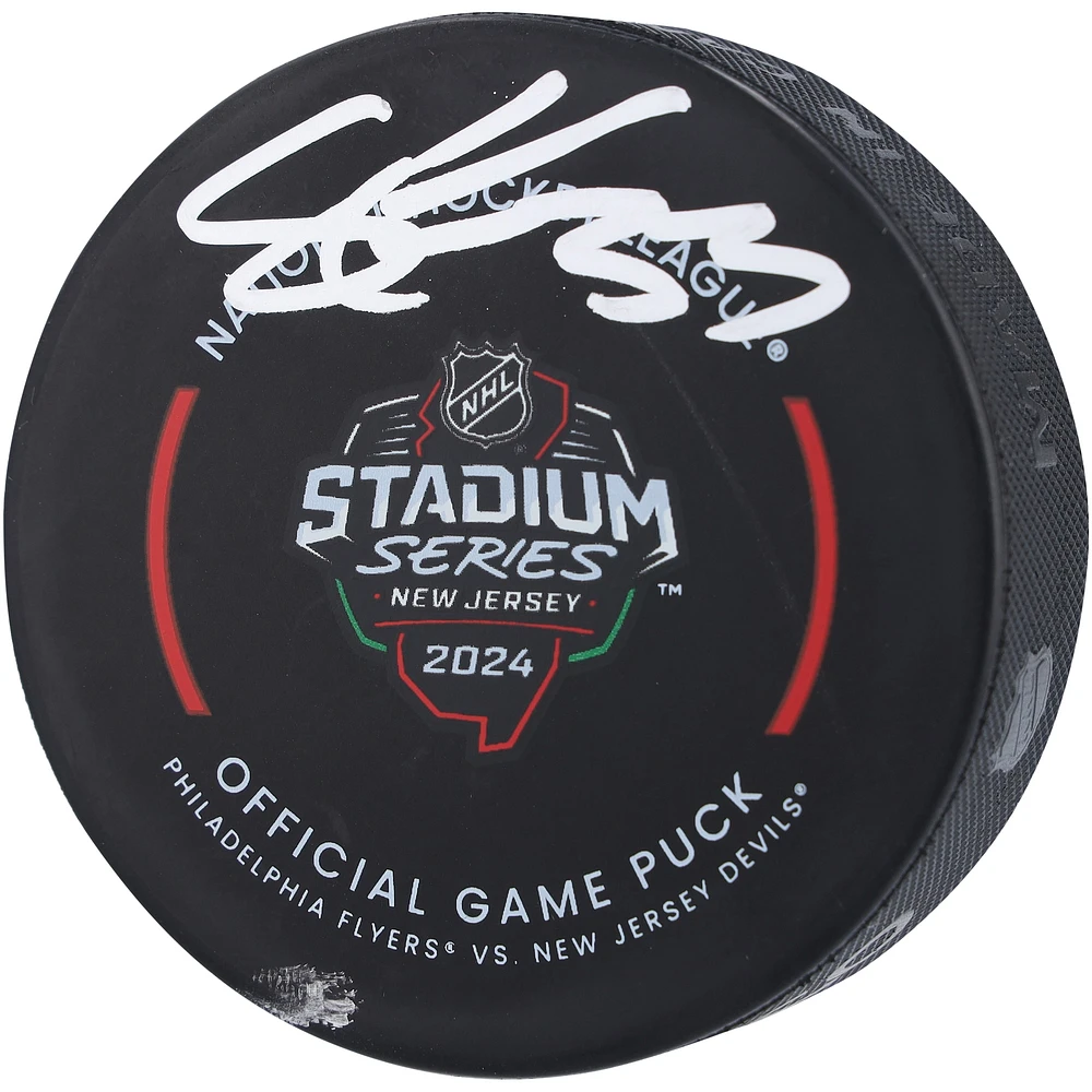 Palet de match officiel autographié par Samuel Ersson des Flyers de Philadelphie pour la Stadium Series 2024