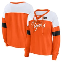 T-shirt à manches longues et col en V lacets pour femmes Fanatics Orange Philadelphia Flyers Take the Shot