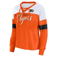 T-shirt à manches longues et col en V lacets pour femmes Fanatics Orange Philadelphia Flyers Take the Shot