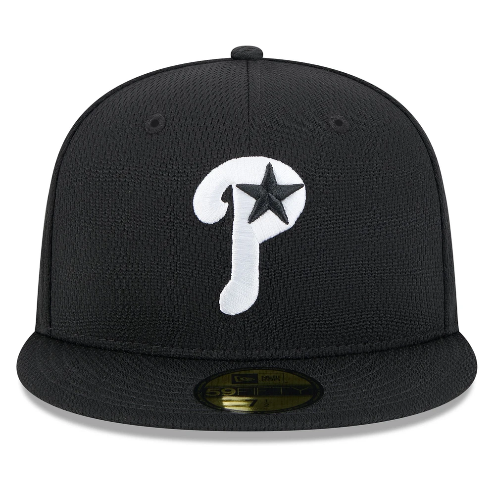 Casquette ajustée MLB Clubhouse 59FIFTY 2025 Philadelphia Phillies New Era noire pour homme