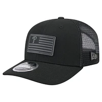 Casquette extensible à bouton-pression New Era noire pour homme avec drapeau ton sur ton 9SEVENTY des Phillies de Philadelphie