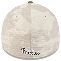 Men's New Era Light Beige/Olive Philadelphia Phillies 2025 Armed Forces Day 39THIRTY Flex Hat