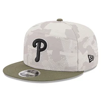 Men's New Era Light Beige/Olive Philadelphia Phillies 2025 Armed Forces Day Split Panel 9FIFTY Snapback Hat