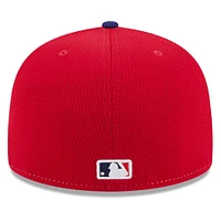 Casquette ajustée MLB Clubhouse 59FIFTY 2025 Philadelphia Phillies pour homme New Era rouge/bleu royal