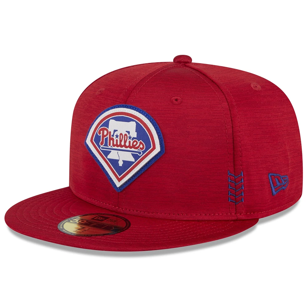 Casquette ajustée 59FIFTY Clubhouse 2024 des Phillies de Philadelphie New Era rouge pour hommes