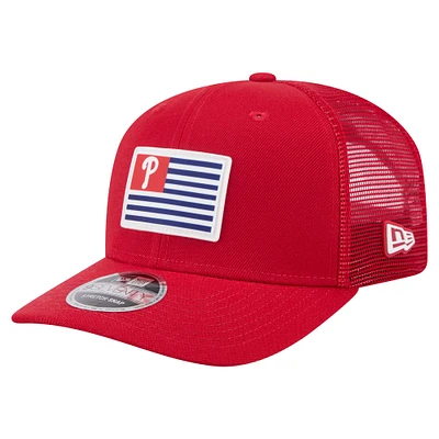 Casquette extensible à bouton-pression New Era rouge 9SEVENTY pour homme, motif drapeau des Phillies de Philadelphie