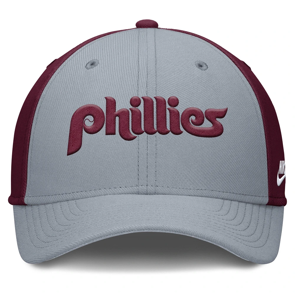Casquette Nike Performance Flex gris/bordeaux Philadelphia Phillies Rise Swoosh pour homme