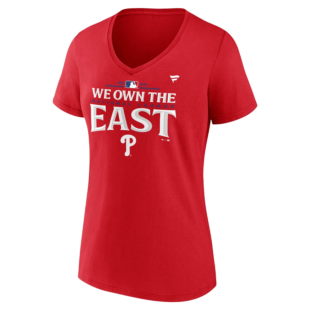 T-shirt à col en V rouge pour femmes Fanatics Philadelphia Phillies Champions de la division Est NL 2024