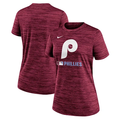 T-shirt Nike Bordeaux pour femme avec logo alternatif des Philadelphia Phillies Authentic Collection Velocity Performance
