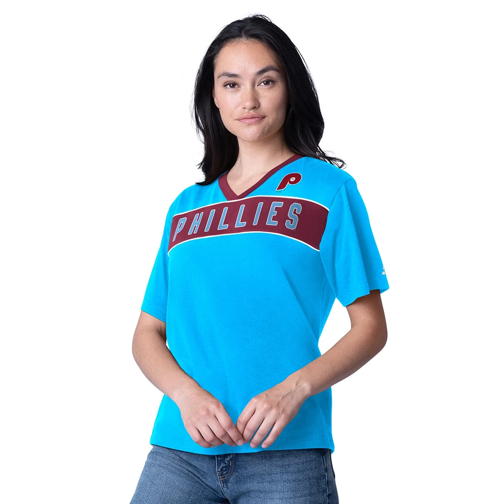 T-shirt à col en V bleu clair pour femme avec logo Starter des Philadelphia Phillies