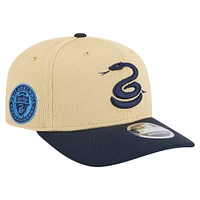 Casquette extensible à boutons-pression Philadelphia Union 2025 9SEVENTY de New Era pour homme, kaki/bleu marine