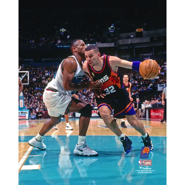 Unsigned Sacramento Kings Jason Williams Fanatics Authentic Hardwood  Classics Layup Photograph