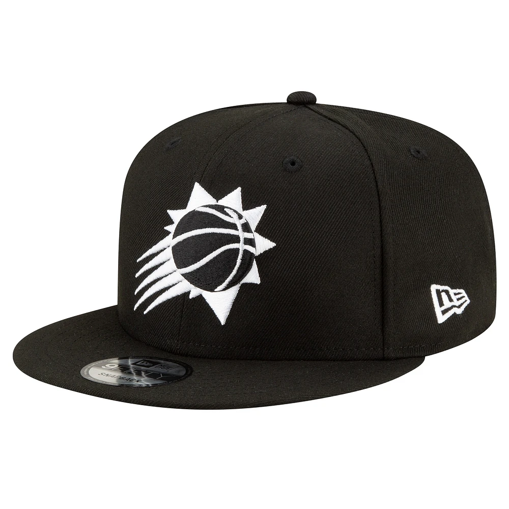 Men's New Era Phoenix Suns Black & White 9FIFTY Snapback Hat