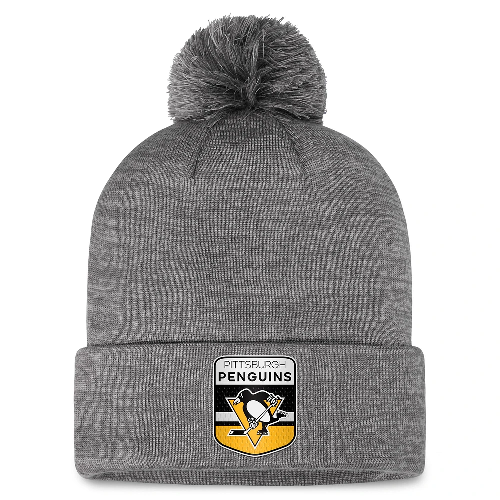 Bonnet en tricot à revers de glace authentique Pro Home Fanatics gris Pittsburgh Penguins pour hommes avec pompon