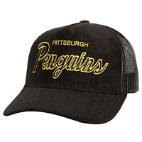 Casquette réglable noire pour hommes des Penguins de Pittsburgh Times Up Classic Script Cord Trucker de Mitchell & Ness