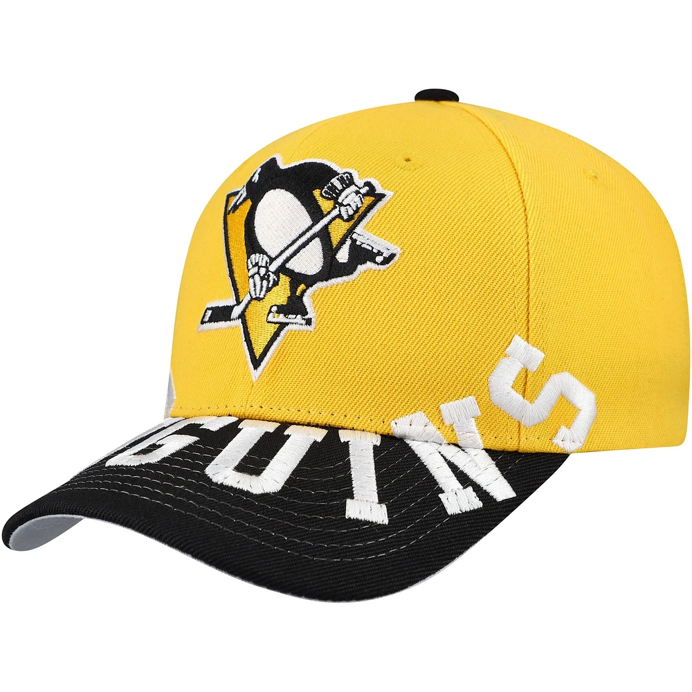 Casquette Snapback bicolore Pro Crown Underarch des Penguins de Pittsburgh pour homme Mitchell & Ness Gold/Black