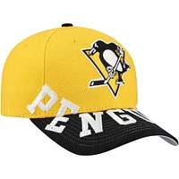 Casquette Snapback bicolore Pro Crown Underarch des Penguins de Pittsburgh pour homme Mitchell & Ness Gold/Black