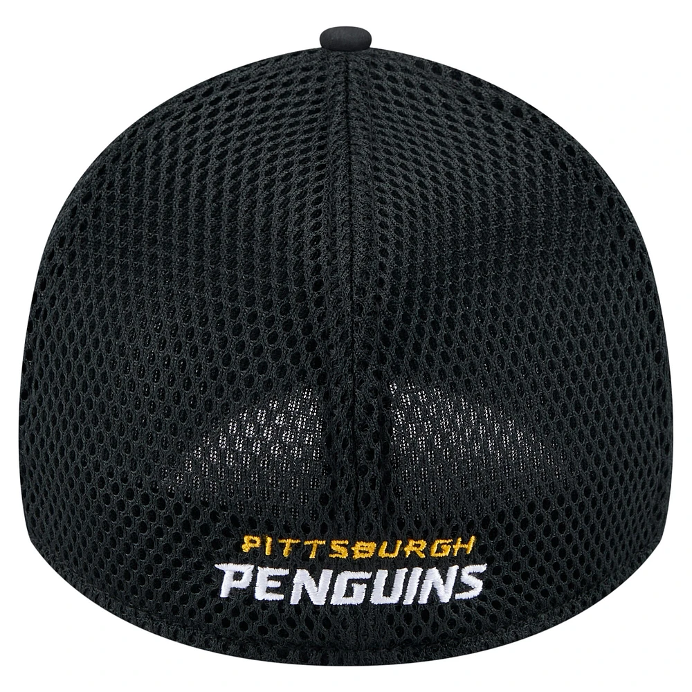 Casquette 39THIRTY Flex Linear Featherweight noire pour homme des Penguins de Pittsburgh New Era