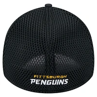 Casquette 39THIRTY Flex Linear Featherweight noire pour homme des Penguins de Pittsburgh New Era