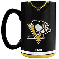 Les Penguins de Pittsburgh Sports Vault 20 oz. Tasse sculptée en jersey