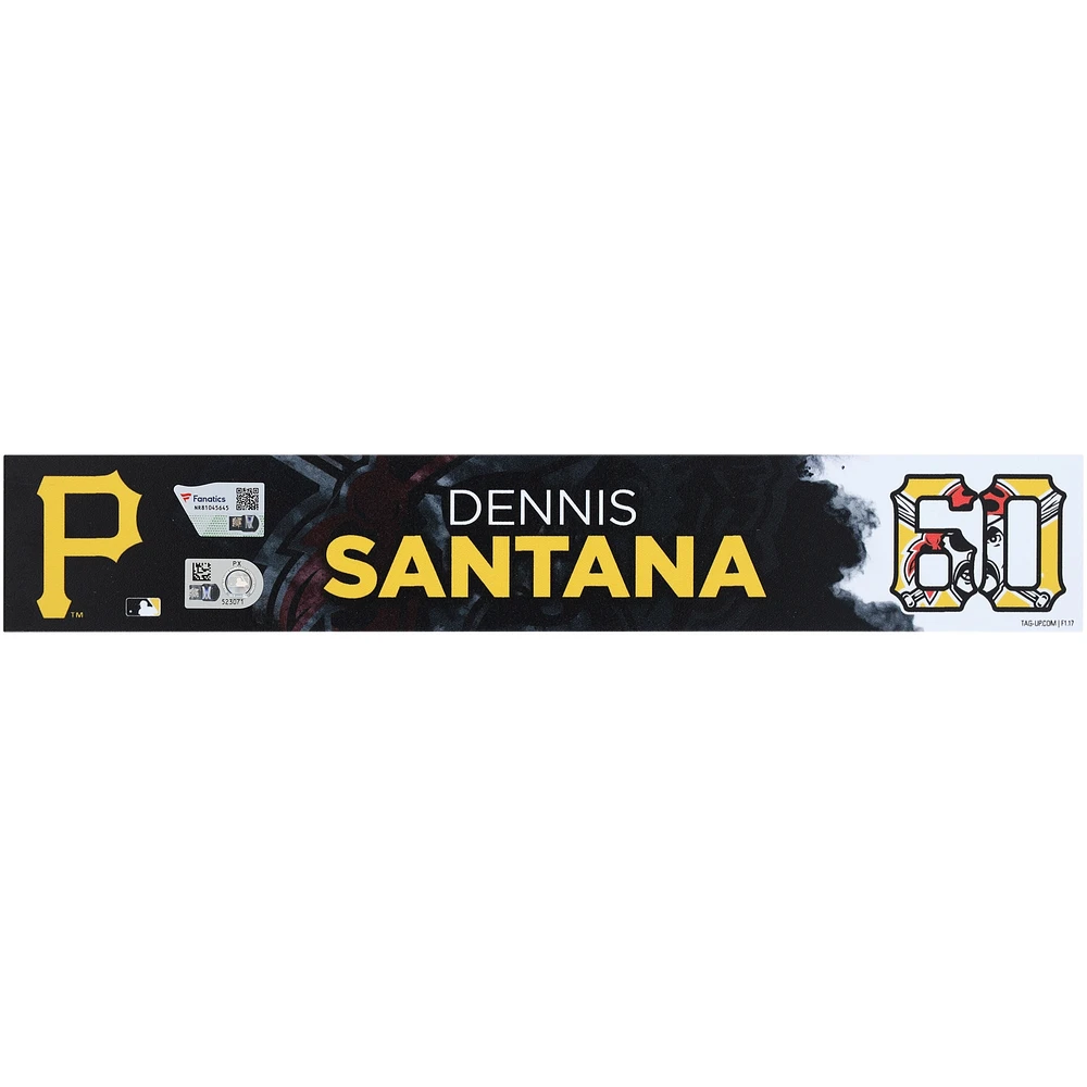 Dennis Santana, plaque signalétique n° 60 des Pirates de Pittsburgh, émise par les joueurs lors de l'entraînement de printemps de la MLB 2025
