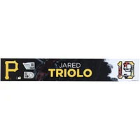 Plaque signalétique numéro 19 émise par Jared Triolo des Pirates de Pittsburgh lors de l'entraînement de printemps 2025 de la MLB
