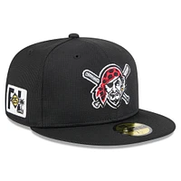 Casquette ajustée 59FIFTY d'entraînement de printemps 2025 des Pirates Pittsburgh New Era pour homme, noire