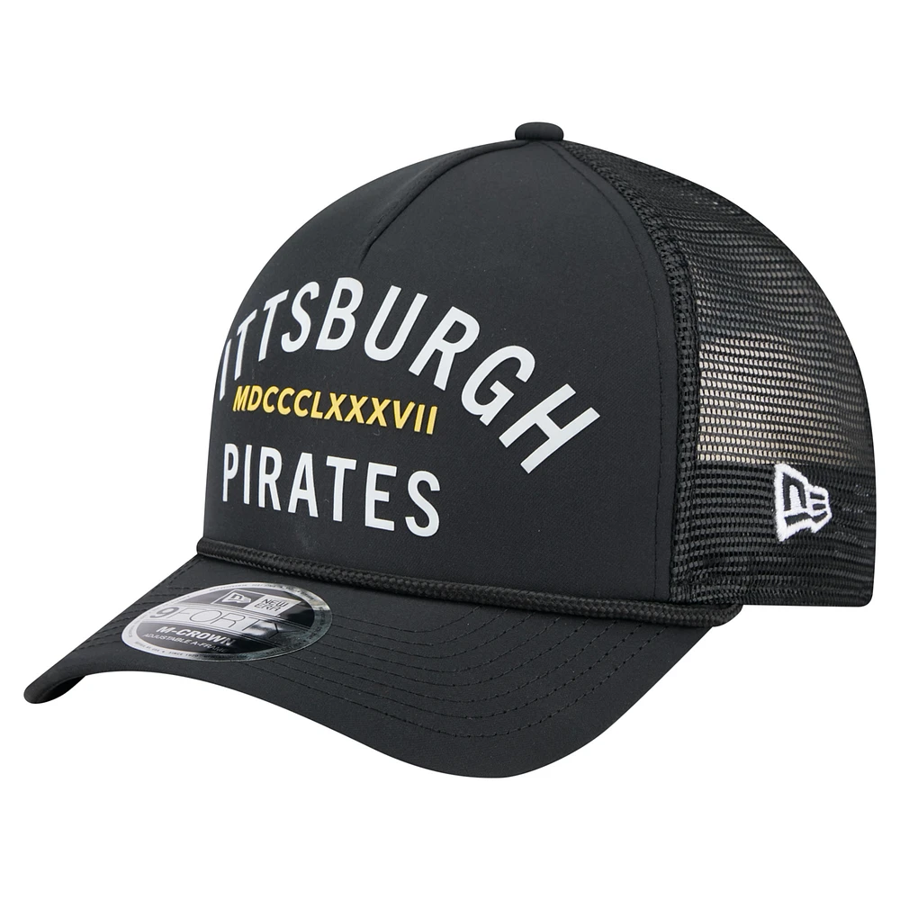 Men's New Era  Black Pittsburgh Pirates Minimalist 9FORTY A-Frame Adjustable Hat