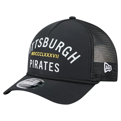 Men's New Era  Black Pittsburgh Pirates Minimalist 9FORTY A-Frame Adjustable Hat