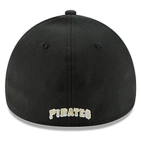 Men's Black Pittsburgh Pirates MLB Team Classic Logo 39THIRTY Flex Hat