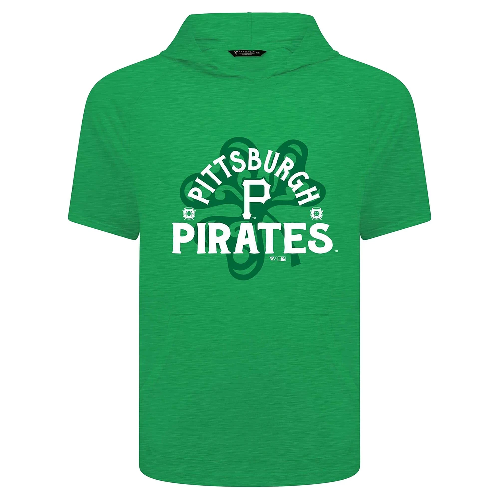 T-shirt à capuche manches courtes et imprimé trèfle de la Saint-Patrick des Pirates Pittsburgh pour homme Levelwear